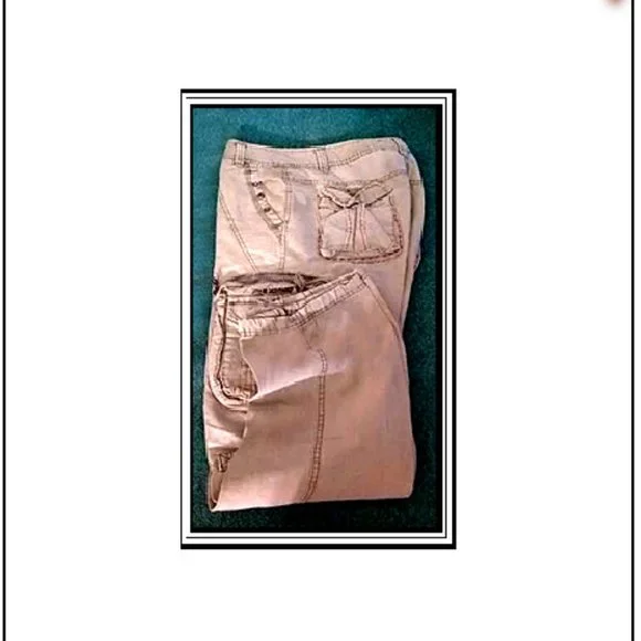 Rare & Unique Very Fashionable Safari Cargo Expedition 100% Cotton Khaki Pants